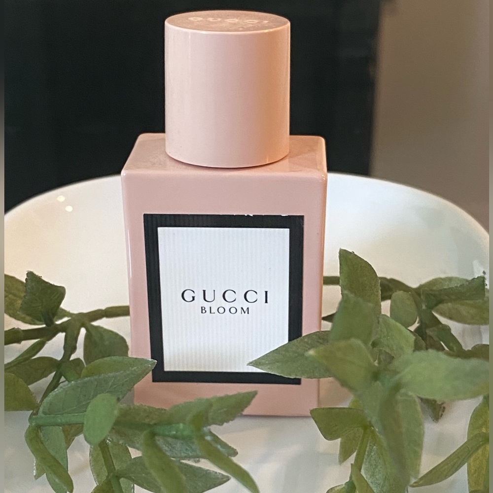 GUCCI Bloom Eau de Parfum For Her. 30ml Gently Used. Sold Without Box.